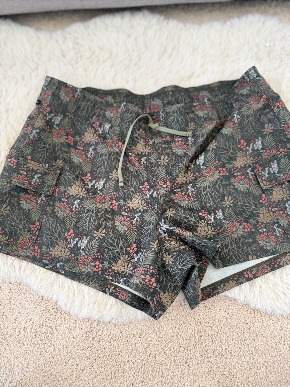 Floral Drawstring Women’s Shorts - Olive Green